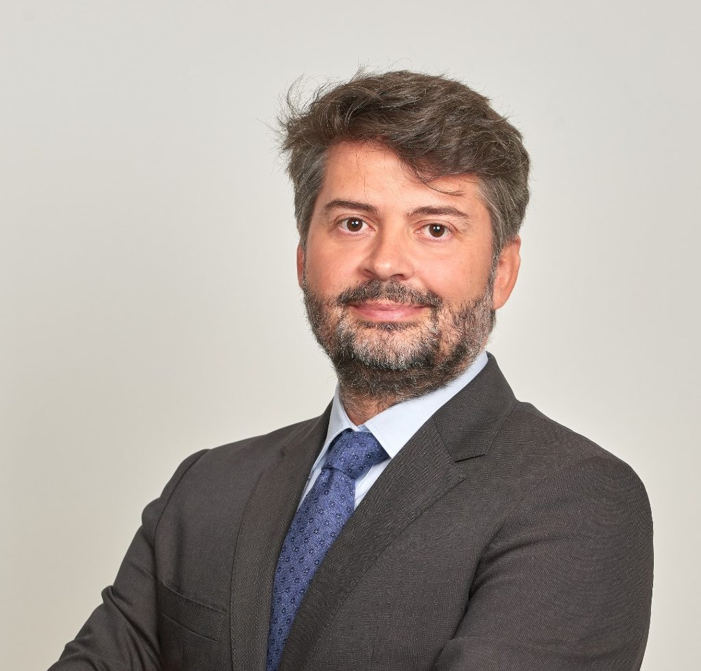 Dr. Victor Fernandez