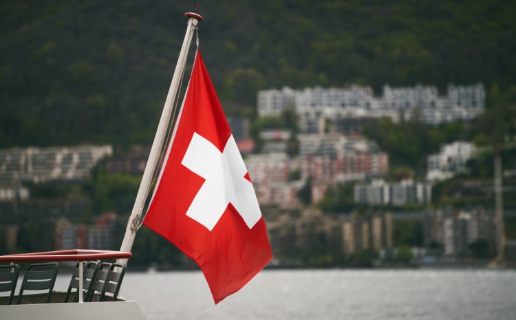 Vous vous installez en Suisse avec une assurance maladie internationale ? À lire d’abord